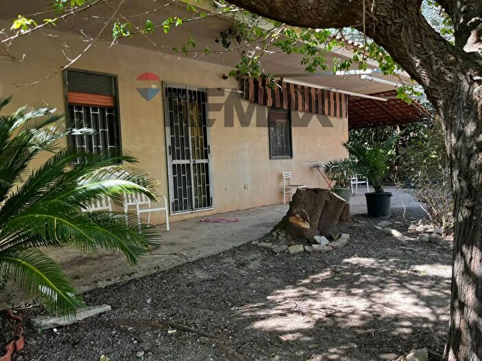 Casa con 6 locali in vendita in Sp Snc, Chiaramonte Gulfi