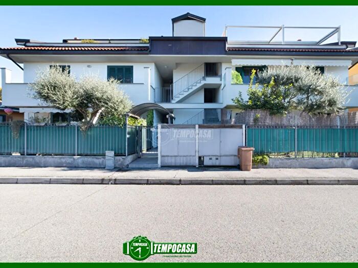 Appartamento monolocale in vendita in Via Verdi d, Basiano