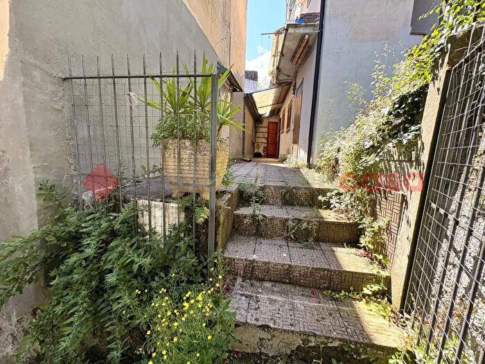Appartamento quadrilocale in vendita in Via San Sommano Snc, San Martino Valle Caudina