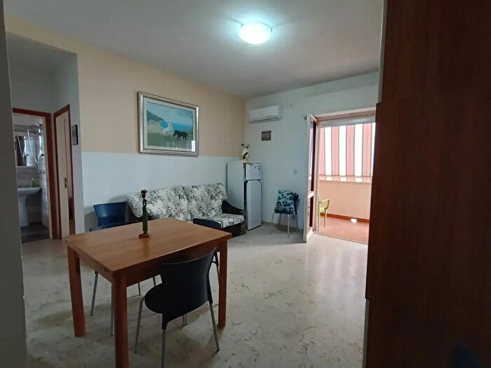 Appartamento bilocale in affitto in Via Taranto, Silvi