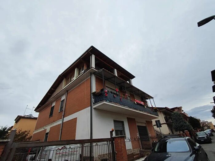 Appartamento trilocale in vendita in Via Nicola Ricciotti, Guidonia Montecelio