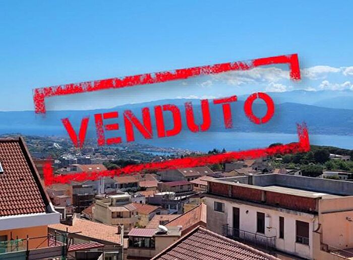 Appartamento con 5 locali in vendita in Via Paolo Alatri, Messina