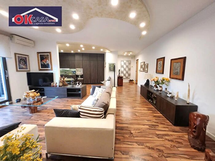 Casa quadrilocale in vendita in Via Novembre, SantAmbrogio Di Valpolicella