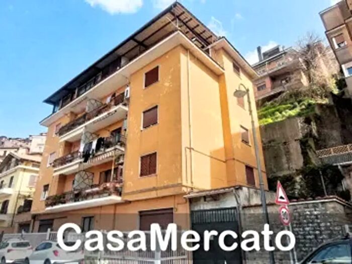 Appartamento trilocale in vendita in Via Roma, Rocca Di Papa