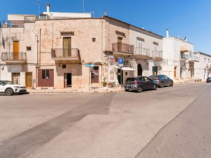 Casa con 5 locali in vendita in Via Martina, Ceglie Messapica