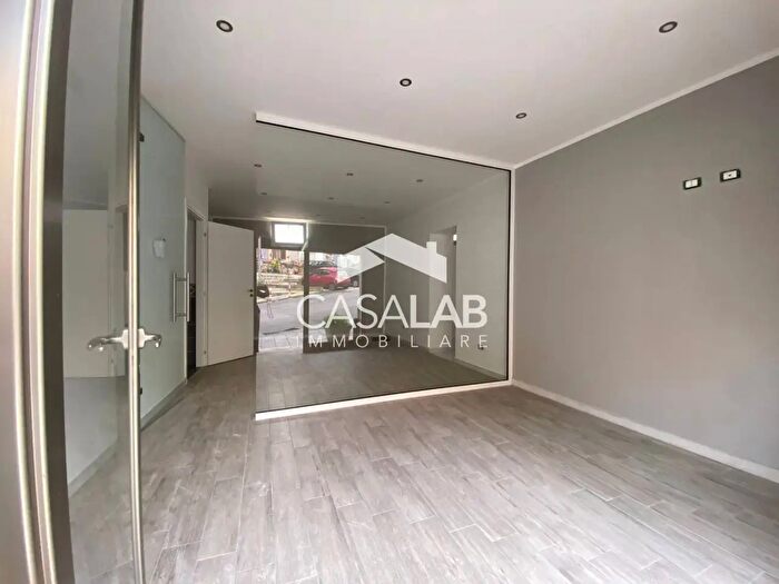 Appartamento trilocale in vendita in Via Garibaldi, Carini