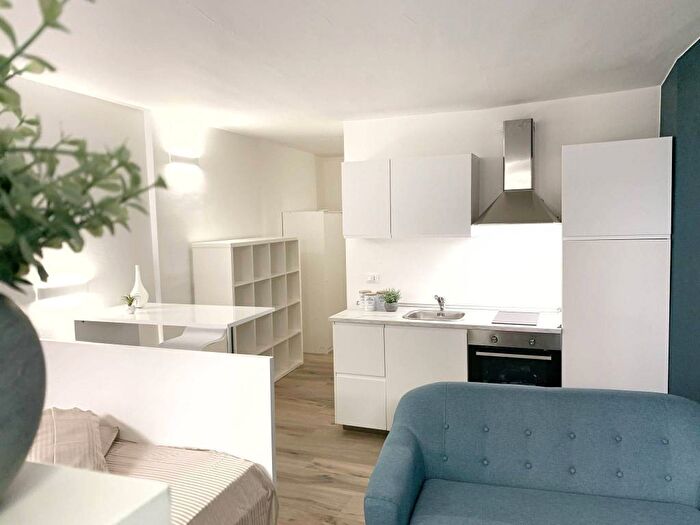 Appartamento monolocale in affitto in Rua Sovera, Carmine, Brescia