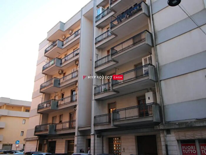 Appartamento trilocale in affitto in Via delle Ortensie, Martina Franca