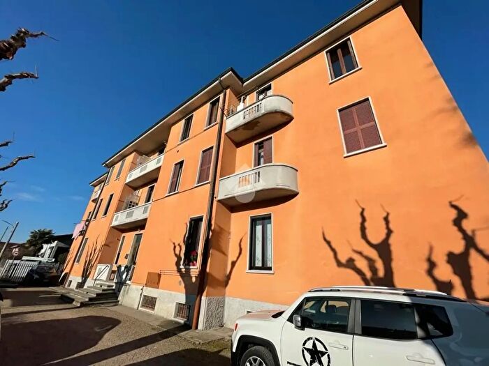 Appartamento bilocale in affitto in Via Alberto da Giussano, Villa Cortese