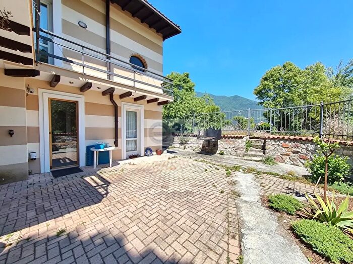 Casa trilocale in vendita in Via Inquine, Provaglio DIseo