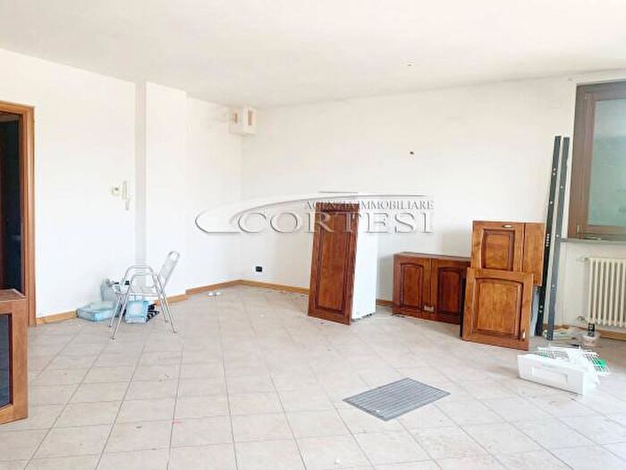 Appartamento trilocale in vendita in Via Santa Maria, San Giustino