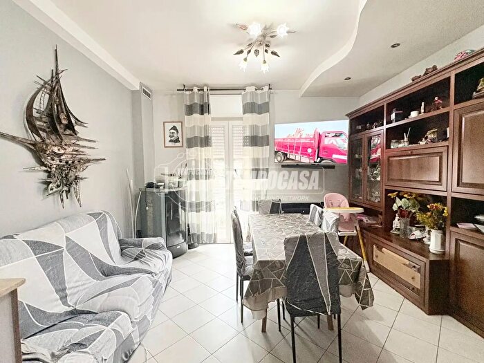 Appartamento quadrilocale in vendita in Via Statale, Fiorano Modenese