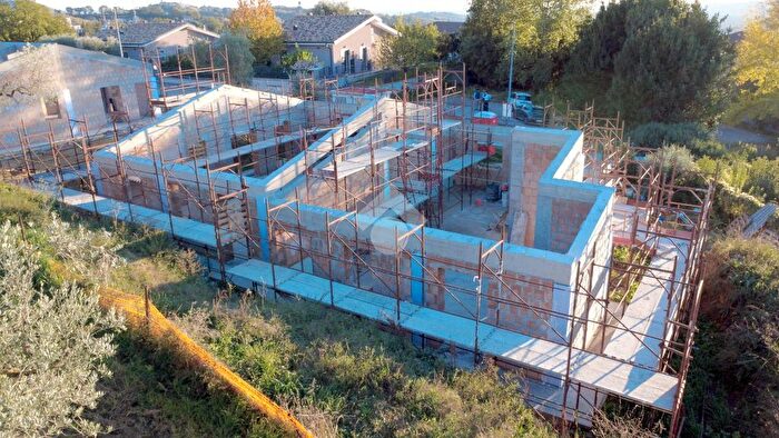 Casa quadrilocale in vendita in Via San Giovanni Briccaro, Poggio Mirteto