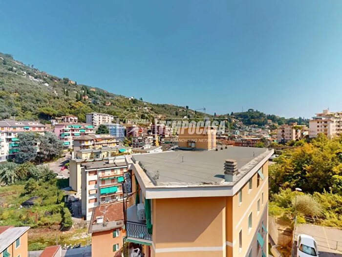 Appartamento trilocale in vendita in Via Privata Ratto, Rapallo