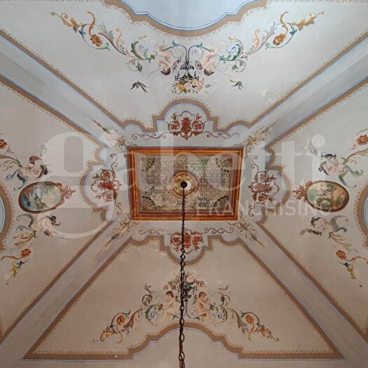 Casa con 10 locali in vendita in Via Roma, PresicceAcquarica