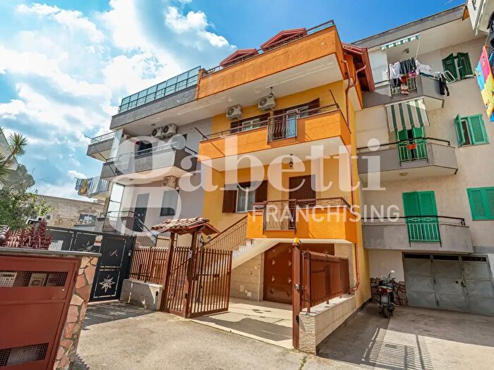 Casa con 5 locali in vendita in Via San Lorenzo, Mugnano Di Napoli
