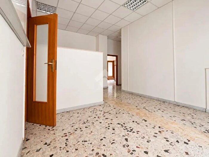 Appartamento con 5 locali in affitto in Via Torre dell'Abate, Manfredonia