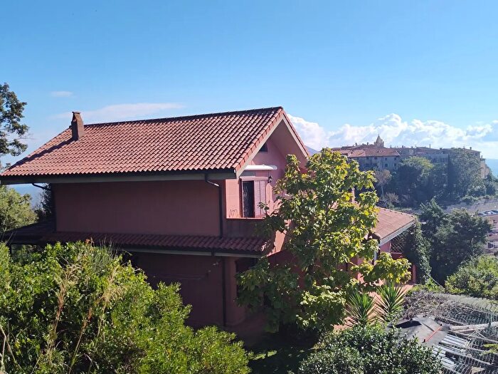 Casa in vendita in Campagnatico
