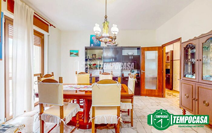 Appartamento trilocale in vendita in Via Ovada, Novi Ligure