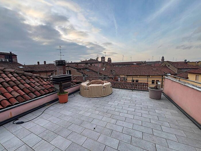 Appartamento con 6 locali in affitto in Via Emilia, Centro Storico, Imola