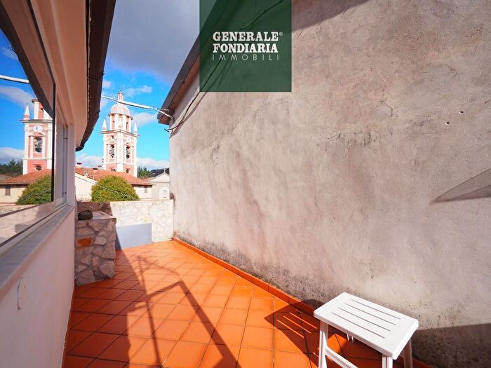 Appartamento quadrilocale in vendita in Follo