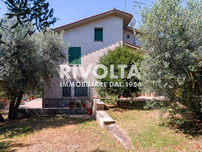 Casa con 5 locali in vendita in Via San Vito, Casperia