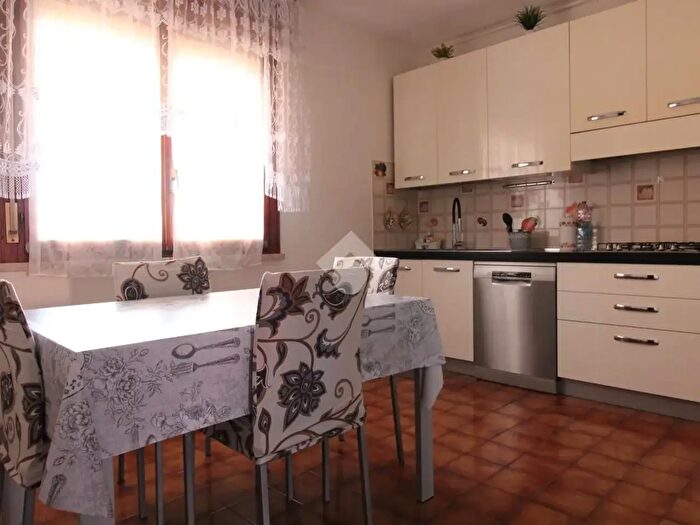 Appartamento quadrilocale in vendita in Via F Magellano, Arzignano