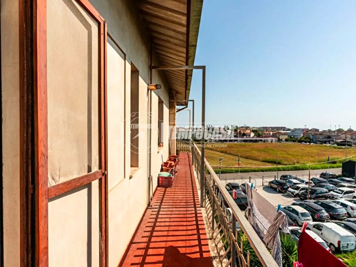 Appartamento con 5 locali in vendita in Civitanova Marche