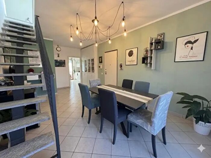 Appartamento con 5 locali in vendita in Via Alexander Fleming, Asti