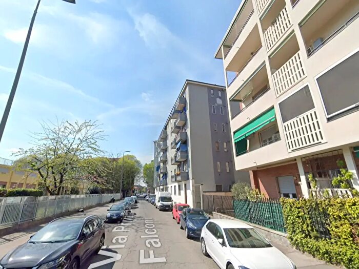 Appartamento bilocale in affitto in Via Liscate, Milano