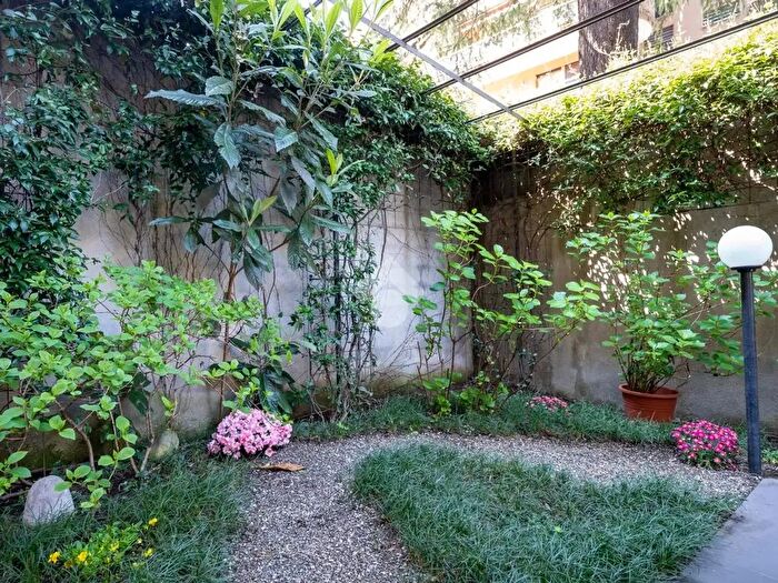 Appartamento bilocale in affitto in Via Borgovico, Como