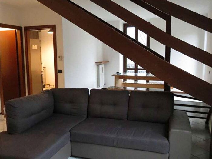 Appartamento trilocale in affitto in VIA DANDOLO, Centro, Varese