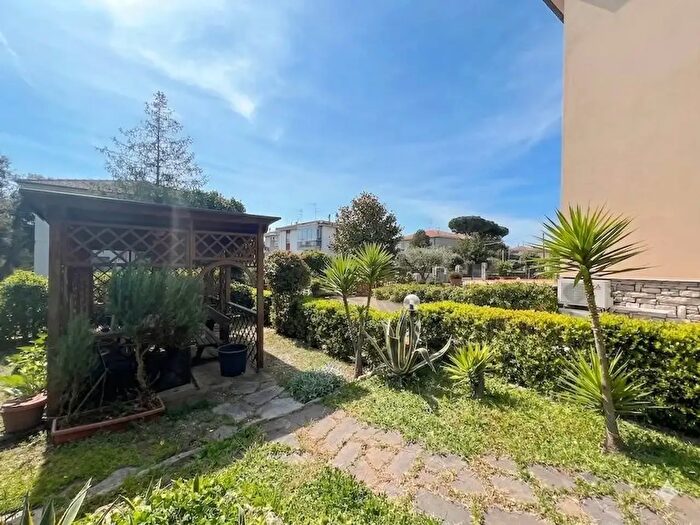 Appartamento bilocale in vendita in Via M Gordigiani, Rosignano Marittimo