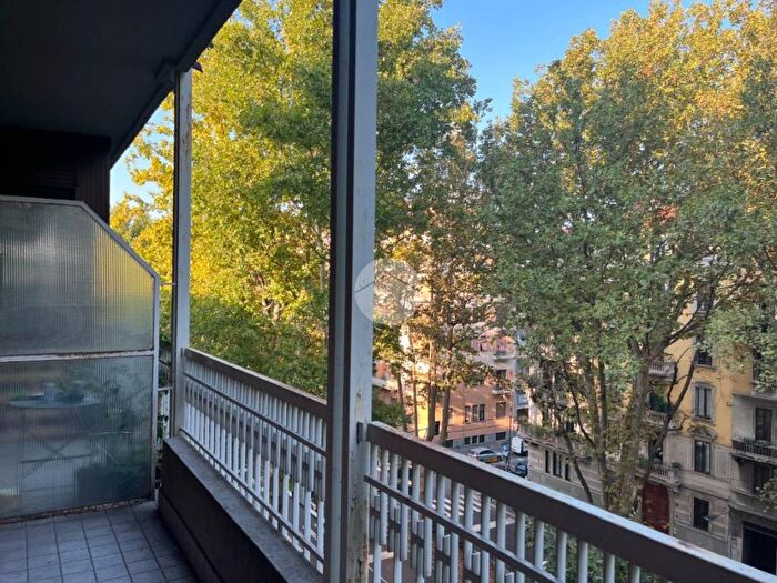 Appartamento trilocale in affitto in Viale Piceno, Indipendenza, Milano