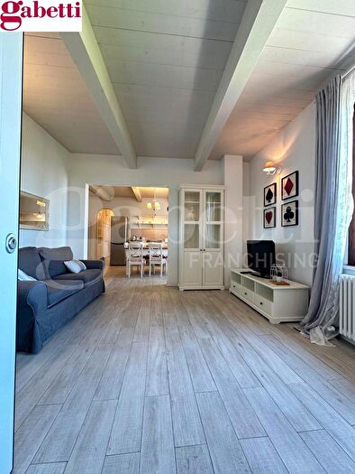 Appartamento con 6 locali in vendita in Siena