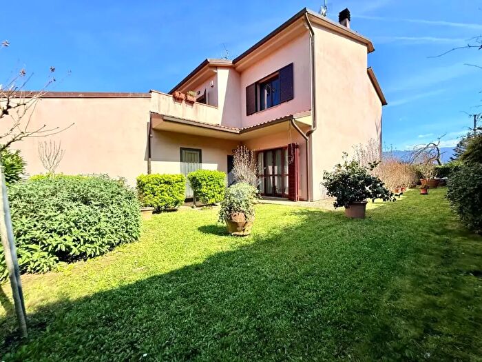 Casa con 5 locali in vendita in Via Fattoria dei Bagnani, Figline e Incisa Valdarno