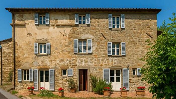 Casa con 6 locali in vendita in Via dellOspedale, Montone