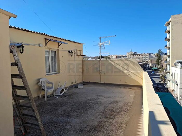 Appartamento quadrilocale in vendita in Via Piave, Siracusa