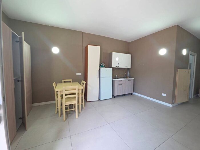 Appartamento monolocale in affitto in Via Domitiana, Arco Felice, Pozzuoli