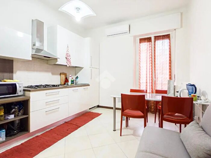 Appartamento bilocale in vendita in Via Emilio Faà di Bruno, Milano