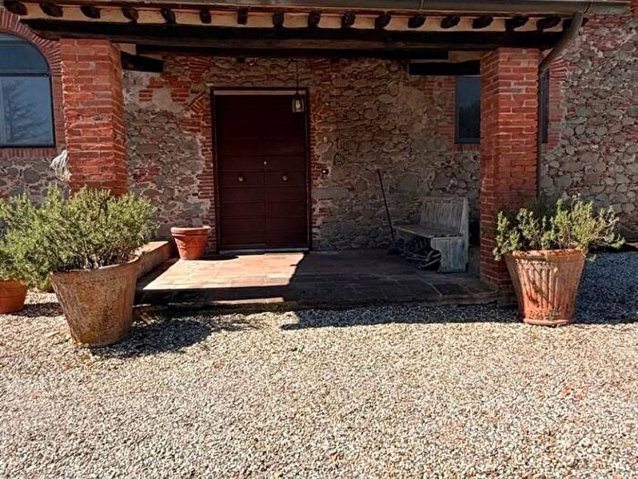 Casa quadrilocale in affitto in Via della Chiesa di Gragnano, Gragnano Lappato, Capannori