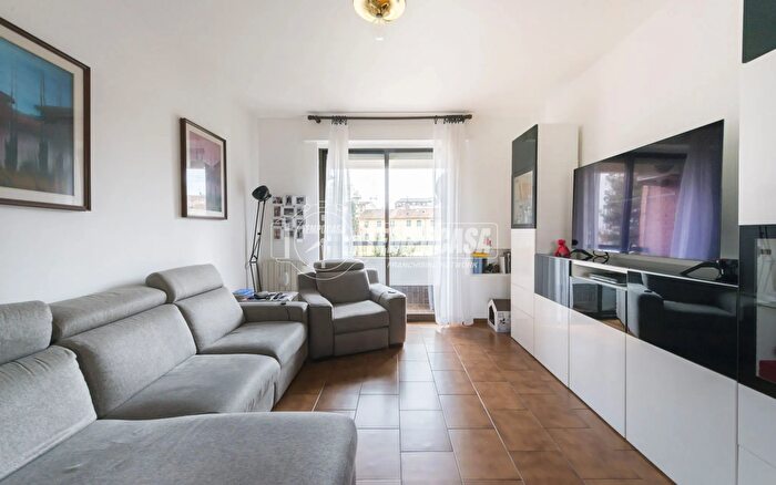 Appartamento quadrilocale in vendita in Via Paolo Giacometti, Milano