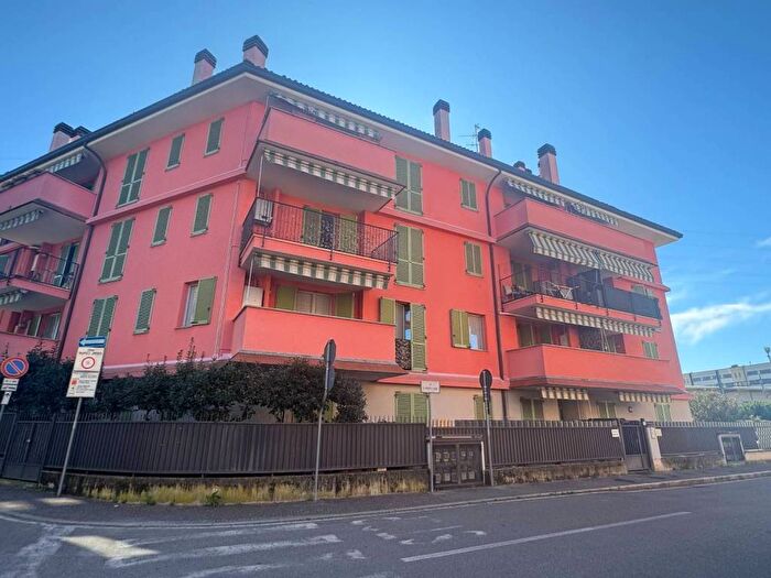 Appartamento monolocale in affitto in Via San Francesco dAssisi, Centro, Arcore