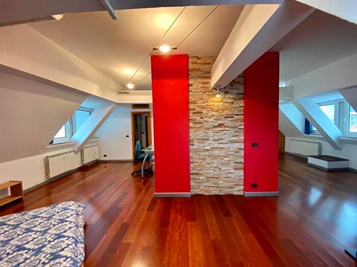 Appartamento trilocale in vendita in Via Cappuccina, Venezia