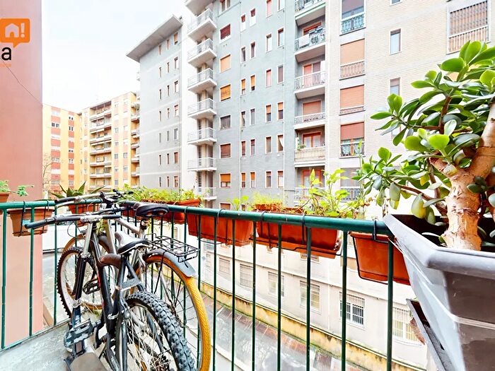 Appartamento trilocale in vendita in Via dei Transiti, Milano