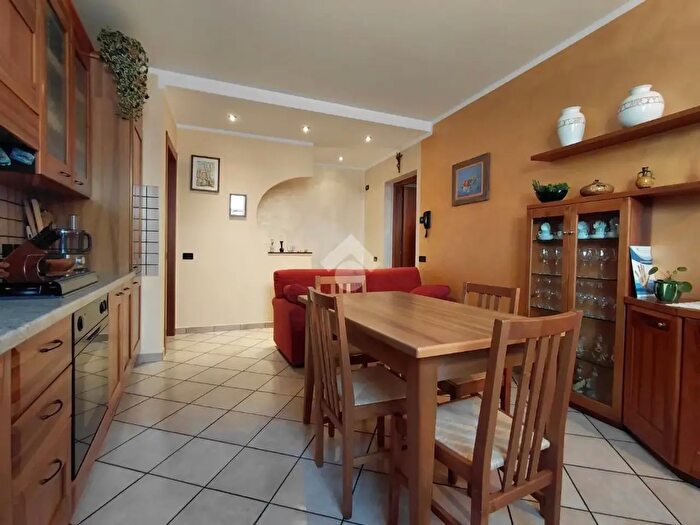 Appartamento trilocale in vendita in Via Papa Leone XIII, Ponteranica