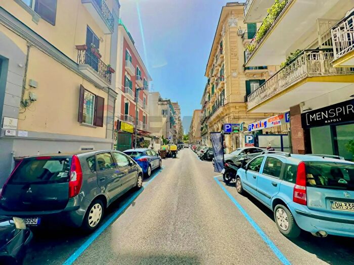 Appartamento bilocale in affitto in Via Giovanni Merliani, Napoli