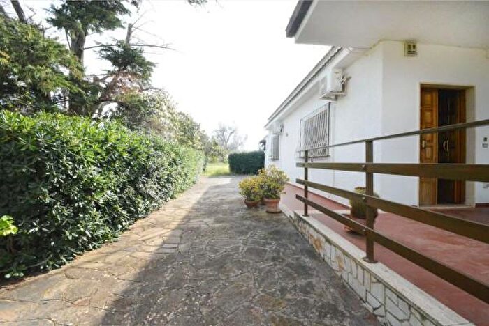 Casa con 6 locali in vendita in San Vito Dei Normanni