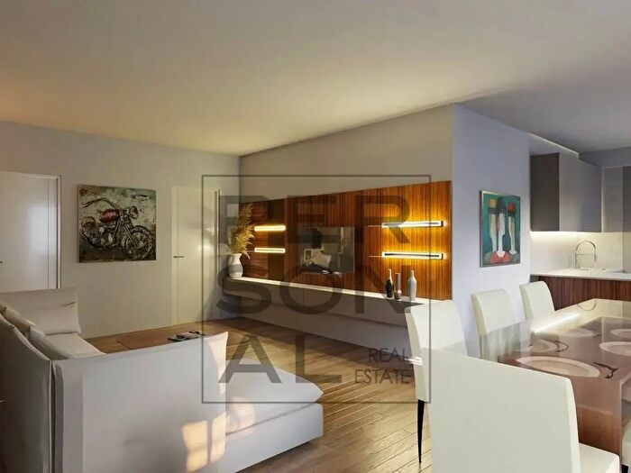 Appartamento con 5 locali in vendita in Via Antonio Rosmini, Aldeno