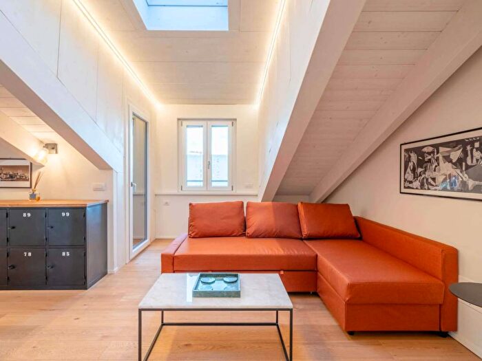 Appartamento bilocale in affitto in Corso Ventidue Marzo, Porta Vittoria, Milano